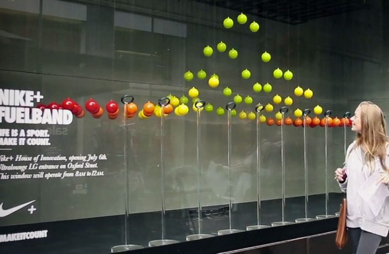 Nike interaktivní displej ve výloze