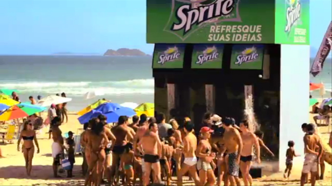 Sprite zaujala na brazilské pláži