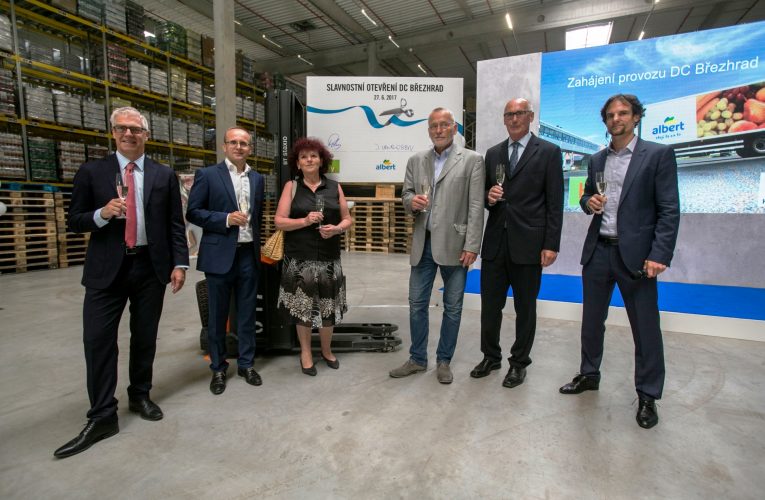 Albert otevřel nové distribuční centrum u Hradce Králové