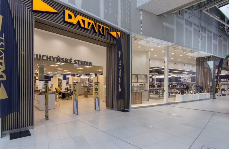 Otevření a uzavření prodejen Datart v sobotu 28.října
