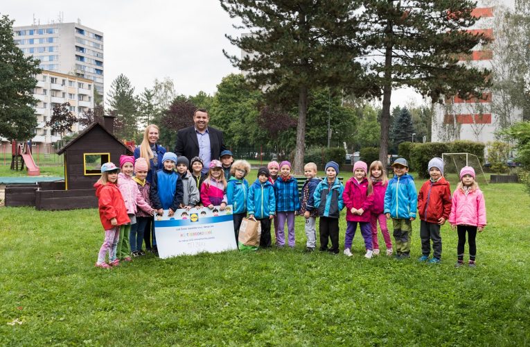 Děti v mateřské škole v Hradci Králové dostaly 127.250 korun na nové pomůcky