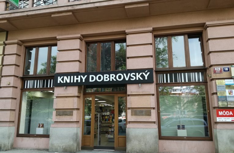 Knihy Dobrovský otevírají novou prodejnu v pražských Dejvicích