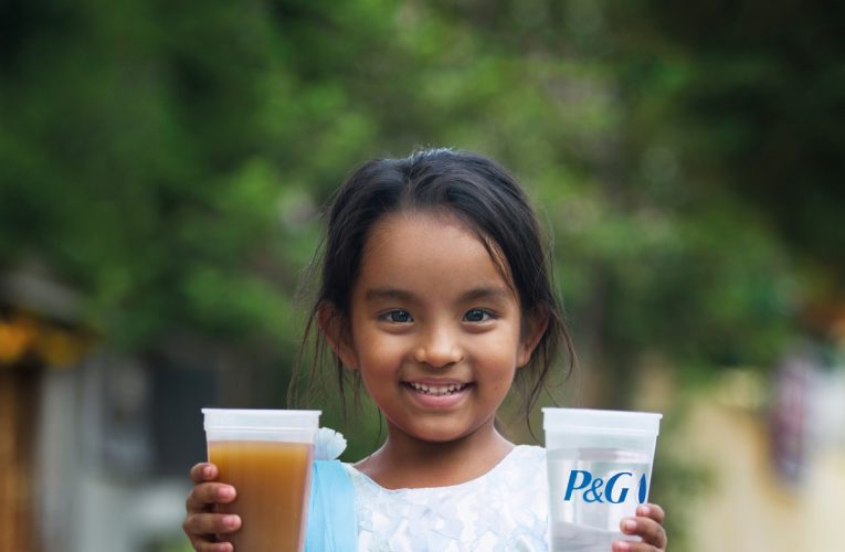Čistá voda dětem společností Procter & Gamble a MAKRO