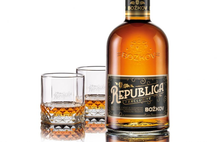 Třtinový rum Božkov Republica Exclusive získal nejvyšší ocenění za obalový design