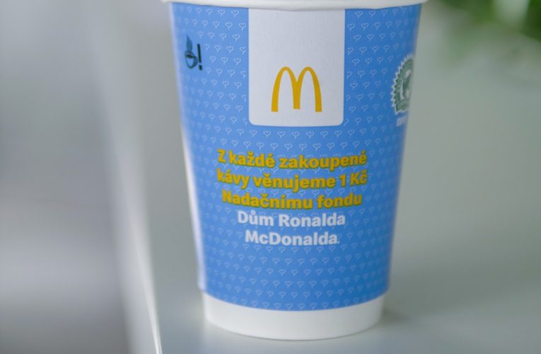 Od září každou kávou z „Mekáče“ přispíváte na Dům Ronalda McDonalda