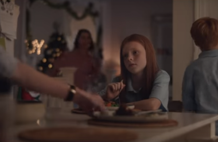 Australská vánoční reklama obchodního řetězce Myer s názvem Vánoce jsou tam, kde jsme