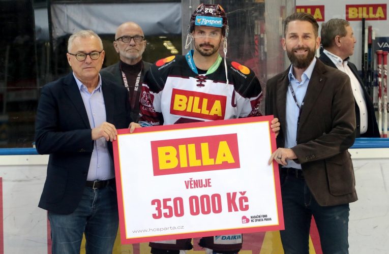 BILLA přispěla 350 000 Kč do Nadačního fondu HC Sparta Praha