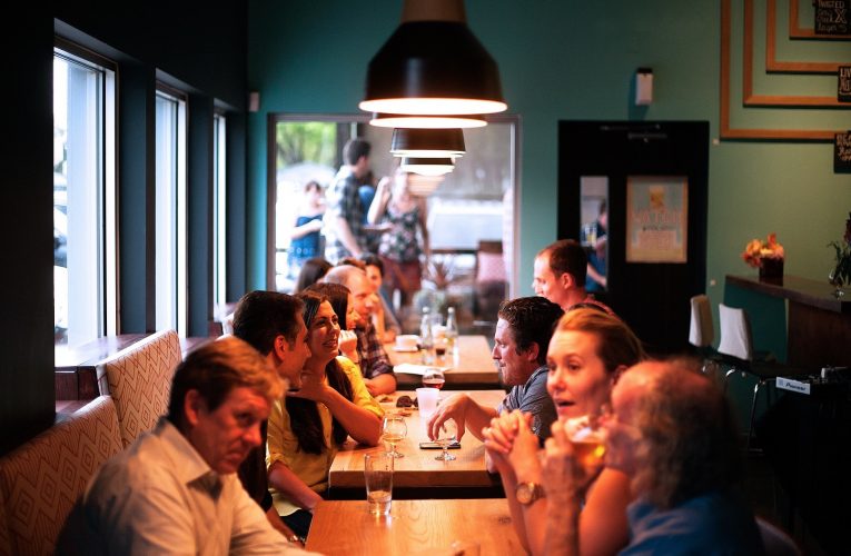 Lidé se do restaurací těší, rezervace vzrostly o 60 %