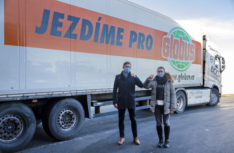 Globus daroval do potravinových bank další kamion zboží