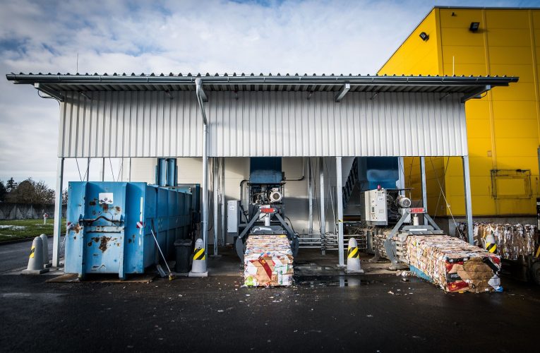 Albert postavil nové recyklační centrum v Klecanech