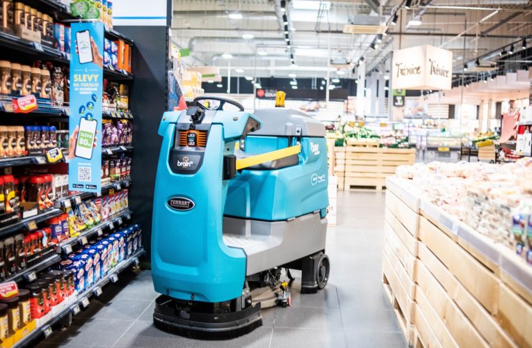 Do 40 prodejen Albert vjedou autonomní roboti