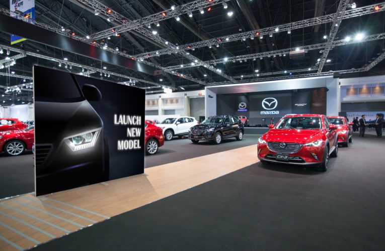 Showdown Displays Europe: Rozsviťte svou reklamu!