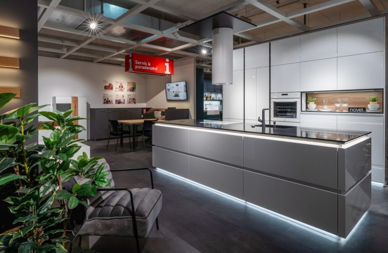 XXXLutz otevřel největší kuchyňské studio v Česku
