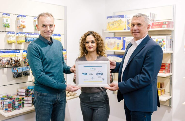 Nejstarší továrna na dřevěné hračky u nás zabodovala v soutěži o nejlepší kamenné prodejny