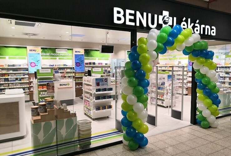 Síť lékáren Benu zvýšila čistý zisk z 605 na 677 milionů Kč, stouply i tržby