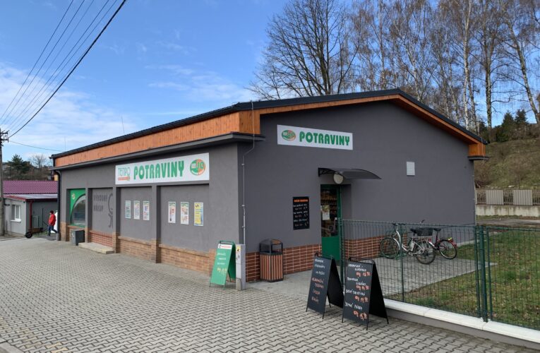 Malé prodejny s potravinami zase významně ubývají, za pět let jich zavřelo více než šest set