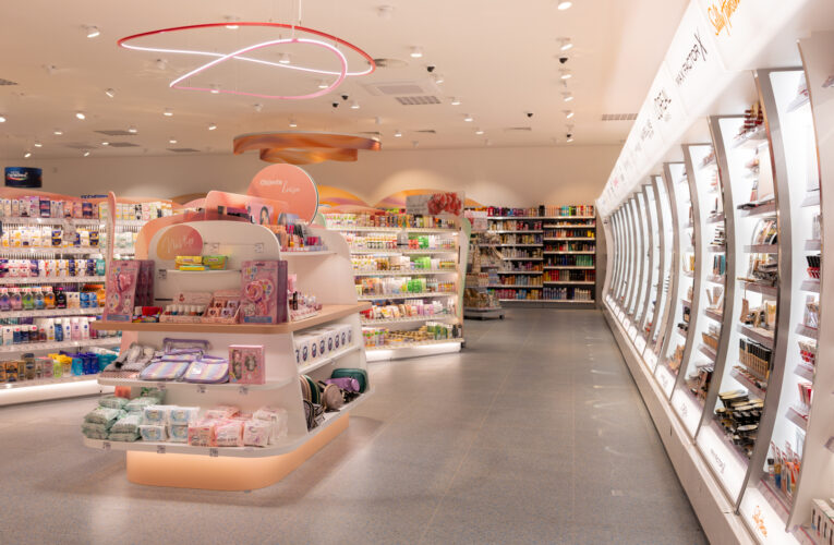 Modernizovaná prodejna dm v Kladně znovu vítá své zákazníky