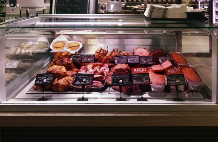 Kosteleckým uzeninám loni stouply tržby o pět procent, zisk měly meziročně nižší