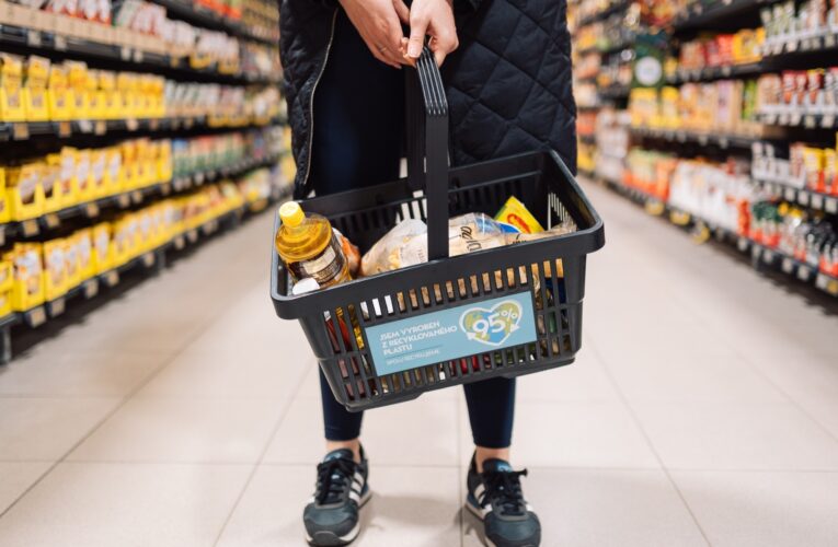 Přihrajte pomoc lidem v nouzi. Sbírka potravin se blíží